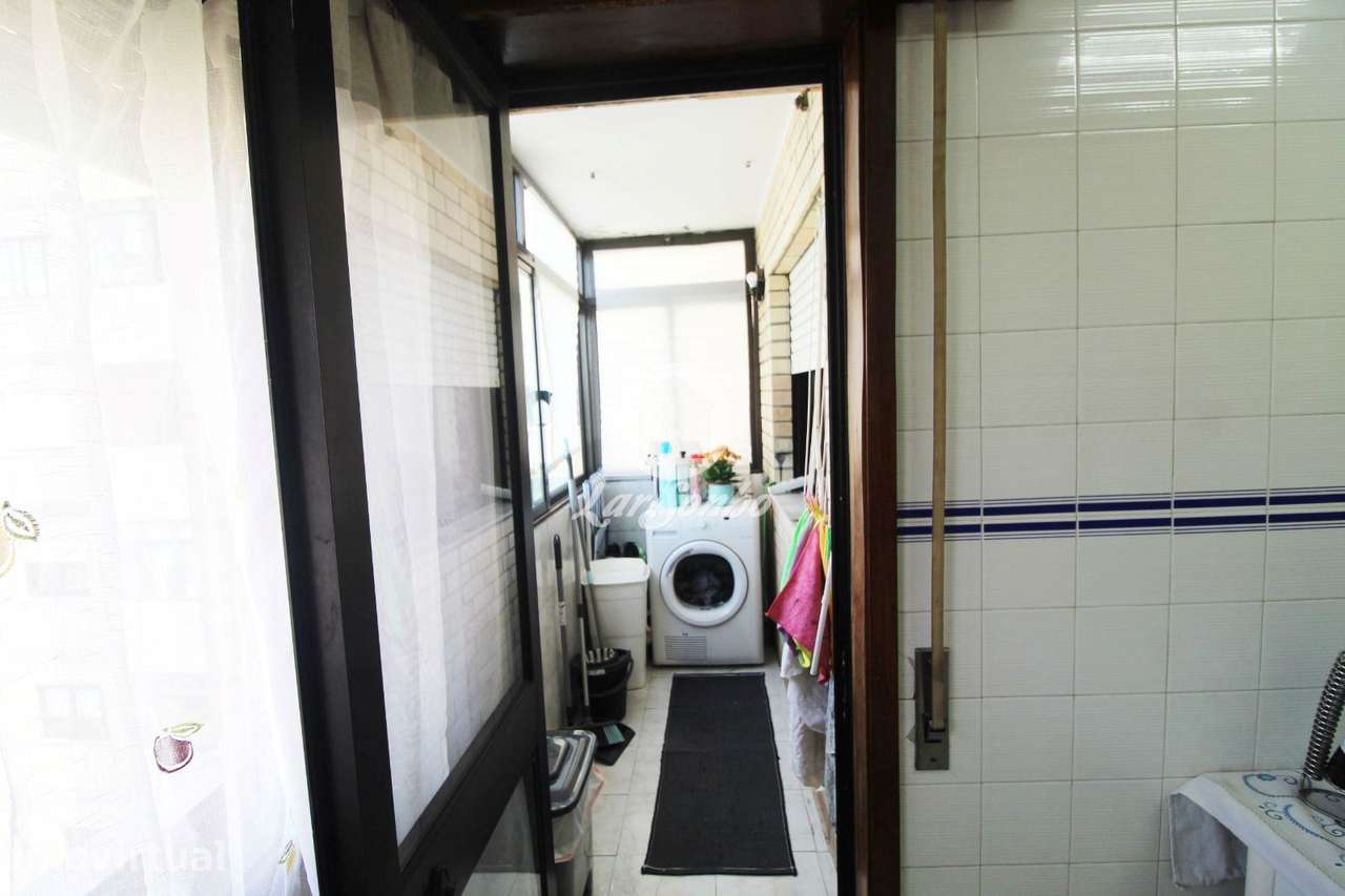 Apartamento T2 com Vistas Desafogada e Excelente Localização, ao m... - Grande imagem: 5/23