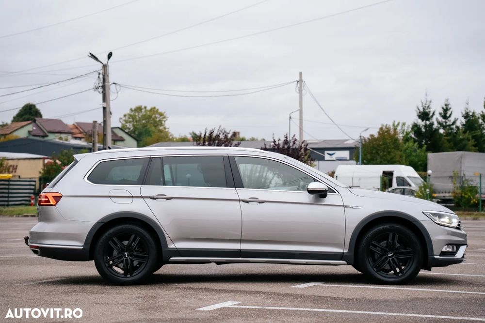 Volkswagen Passat Alltrack 2.0 TDI DSG 4Motion - 6