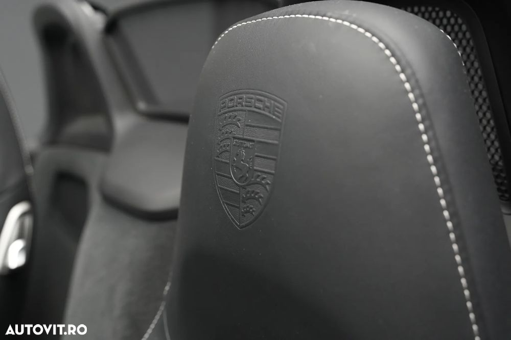 Porsche Boxster 718 PDK - 17