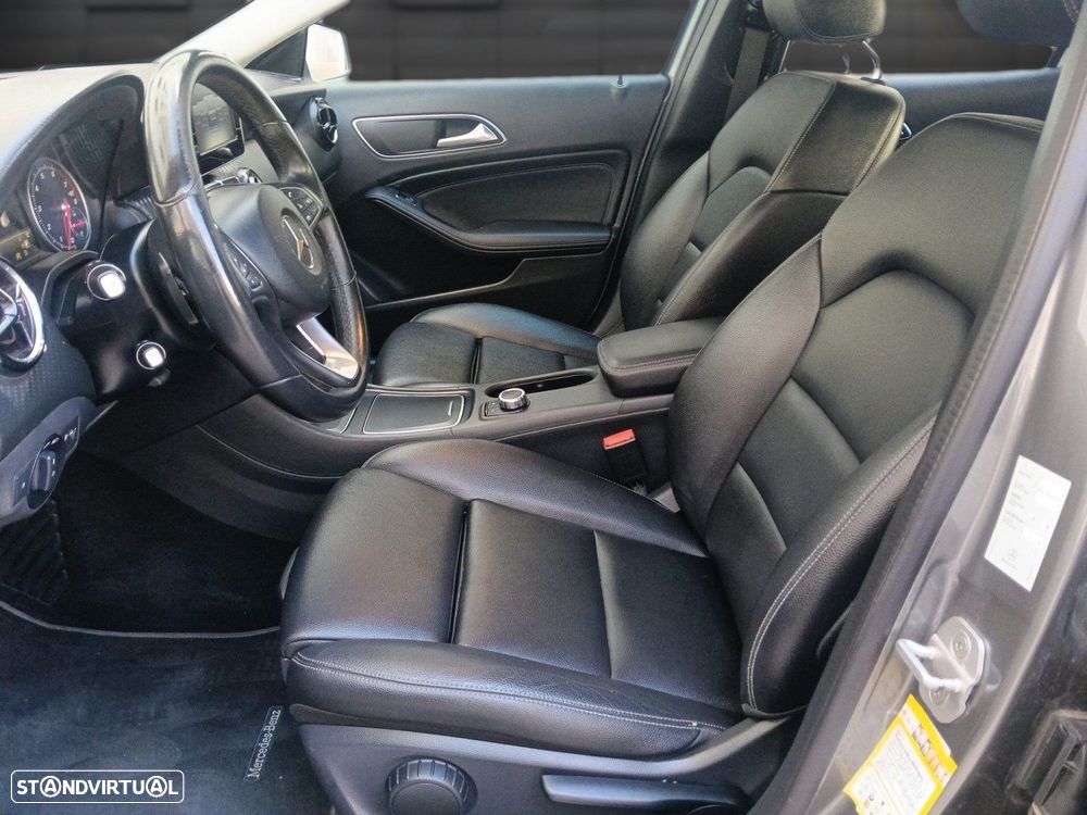 Mercedes-Benz GLA 250 4-Matic Style - 8