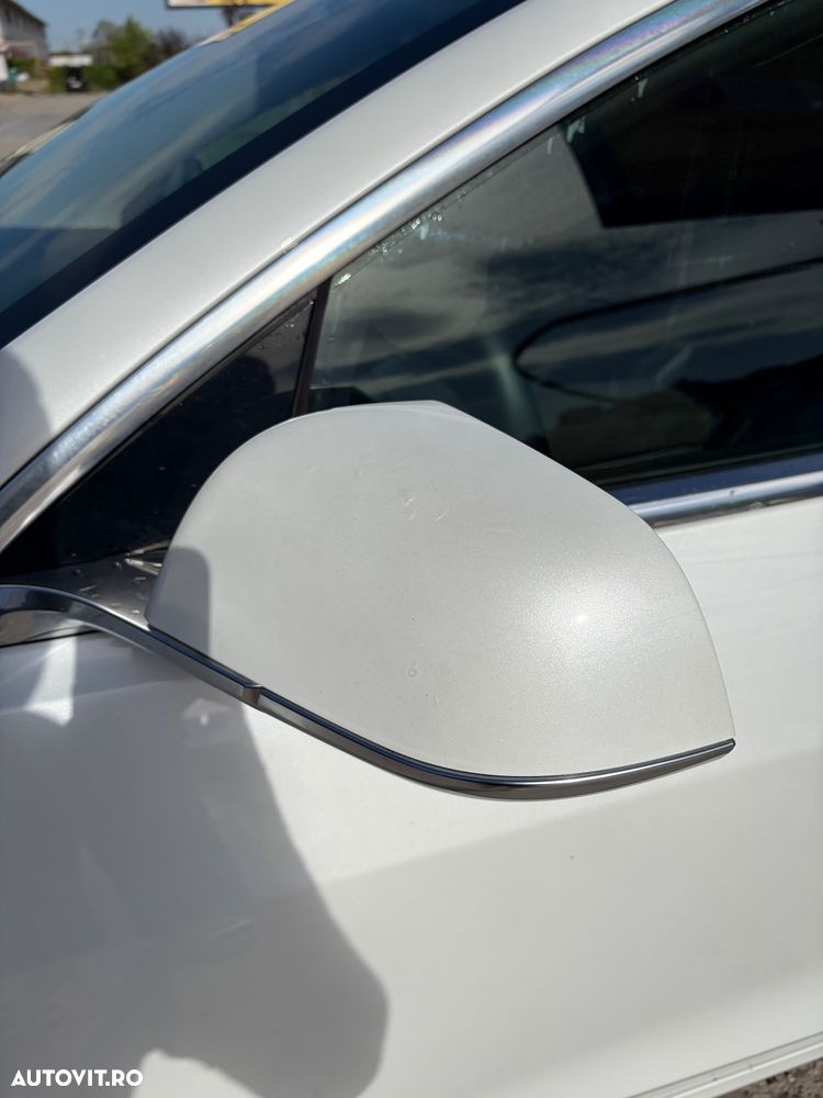 Tesla Model 3 - 16