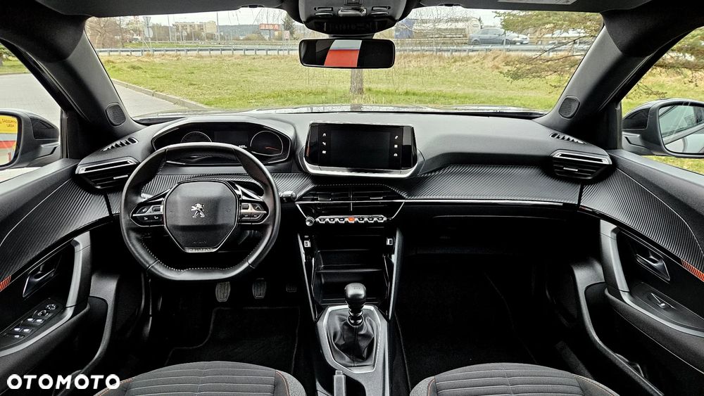 Peugeot 2008 PureTech 100 Business - 34