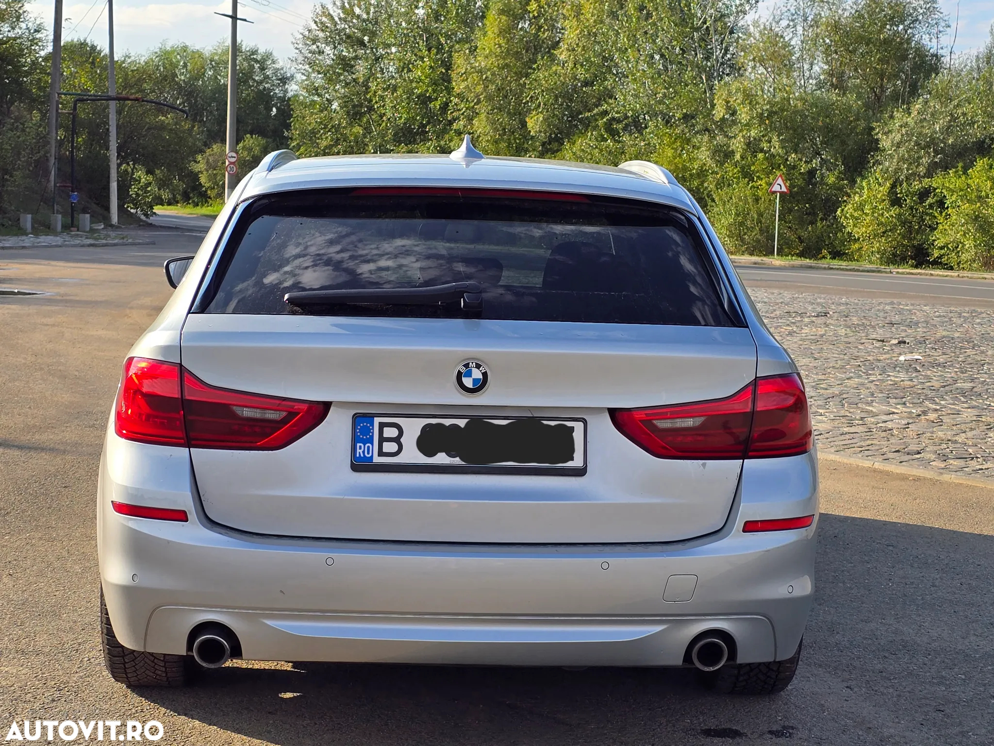 BMW Seria 5 530d xDrive Touring Aut. Luxury Line - 6