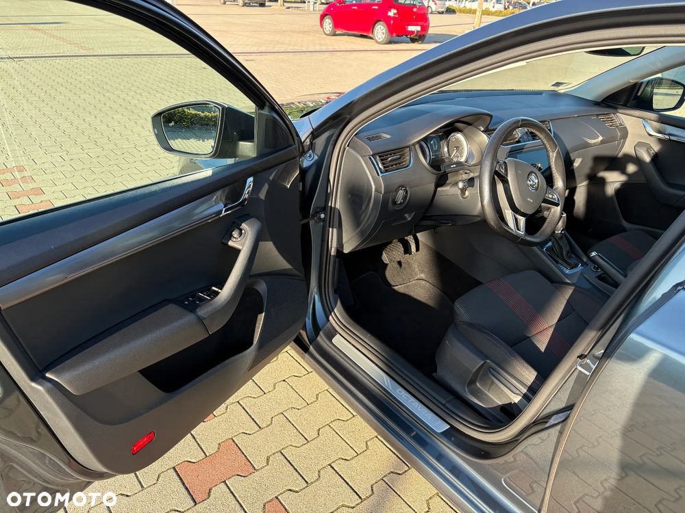 Skoda Octavia 1.4 TSI Style DSG - 8
