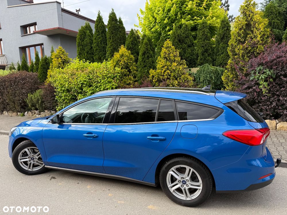 Ford Focus 1.5 EcoBlue Start-Stopp-System TITANIUM DESIGN - 4