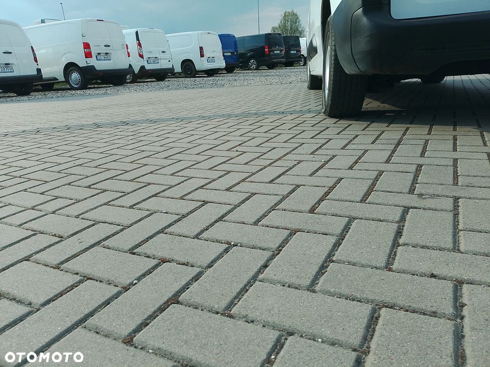 Toyota Proace Partner Berlingo Combo Doblo L2 Izoterma Chłodnia Salon PL półka Inox 3 osoby - 21