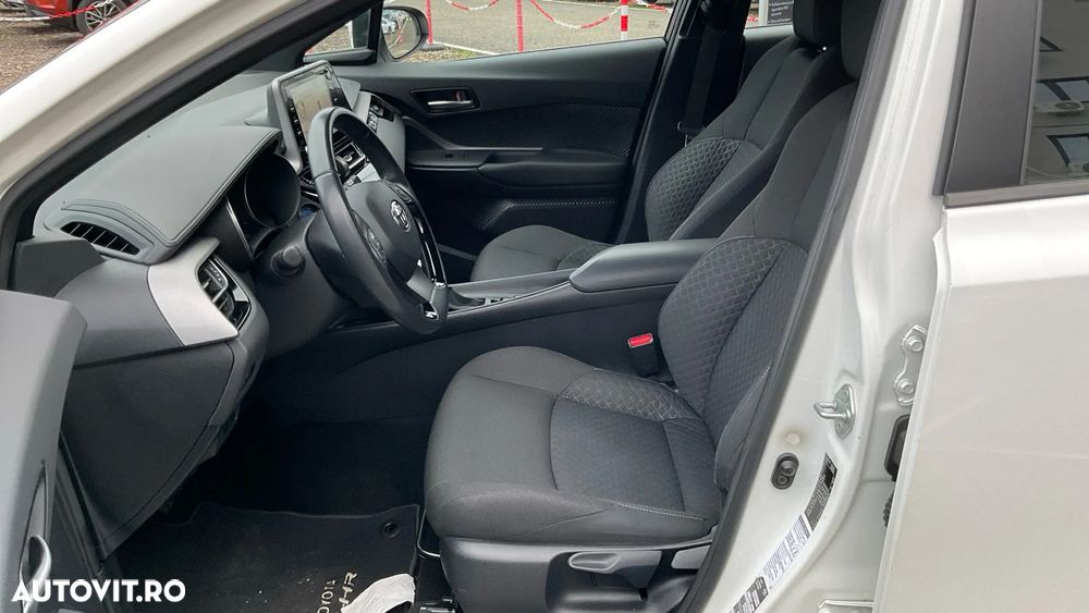 Toyota C-HR 1.8 HSD 122 CP 4x2 CVT Core - 13