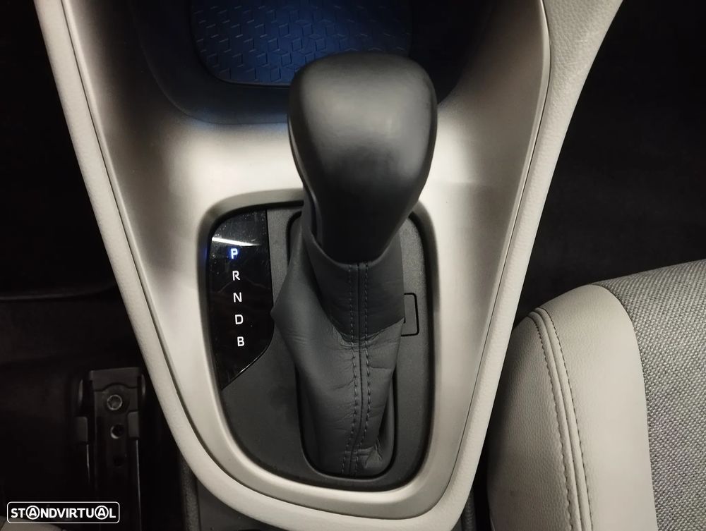 Toyota Yaris 1.5 HDF Luxury - 37