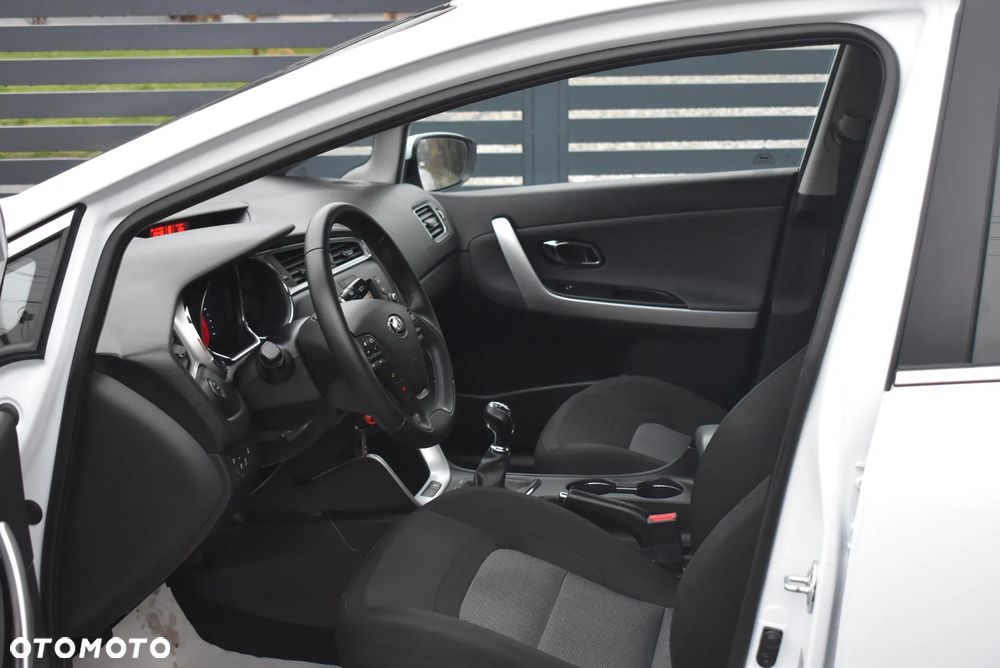 Kia Ceed 1.4 CVVT Dream-Team Edition - 20