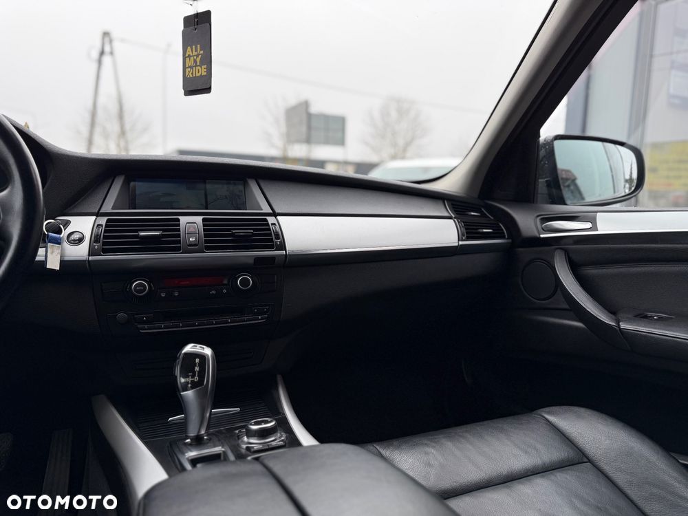 BMW X5 xDrive30d - 29