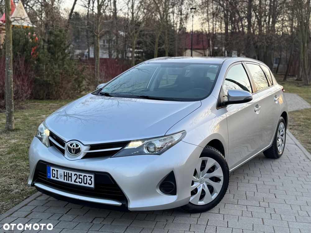 Toyota Auris 1.33 Dual-VVT-i Cool - 17