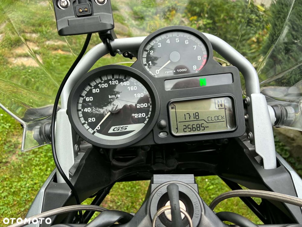 BMW R - 6