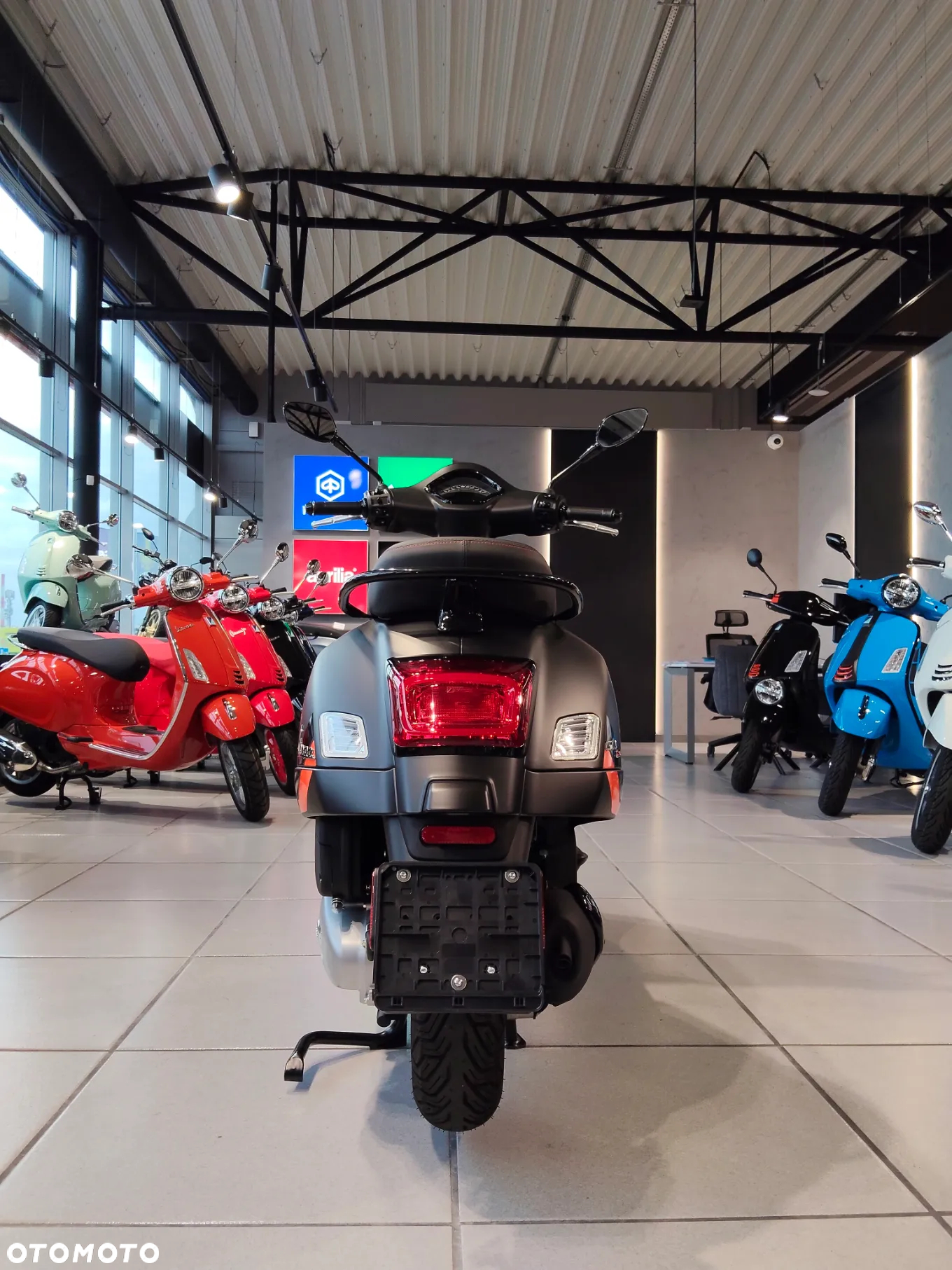 Vespa GTS - 5