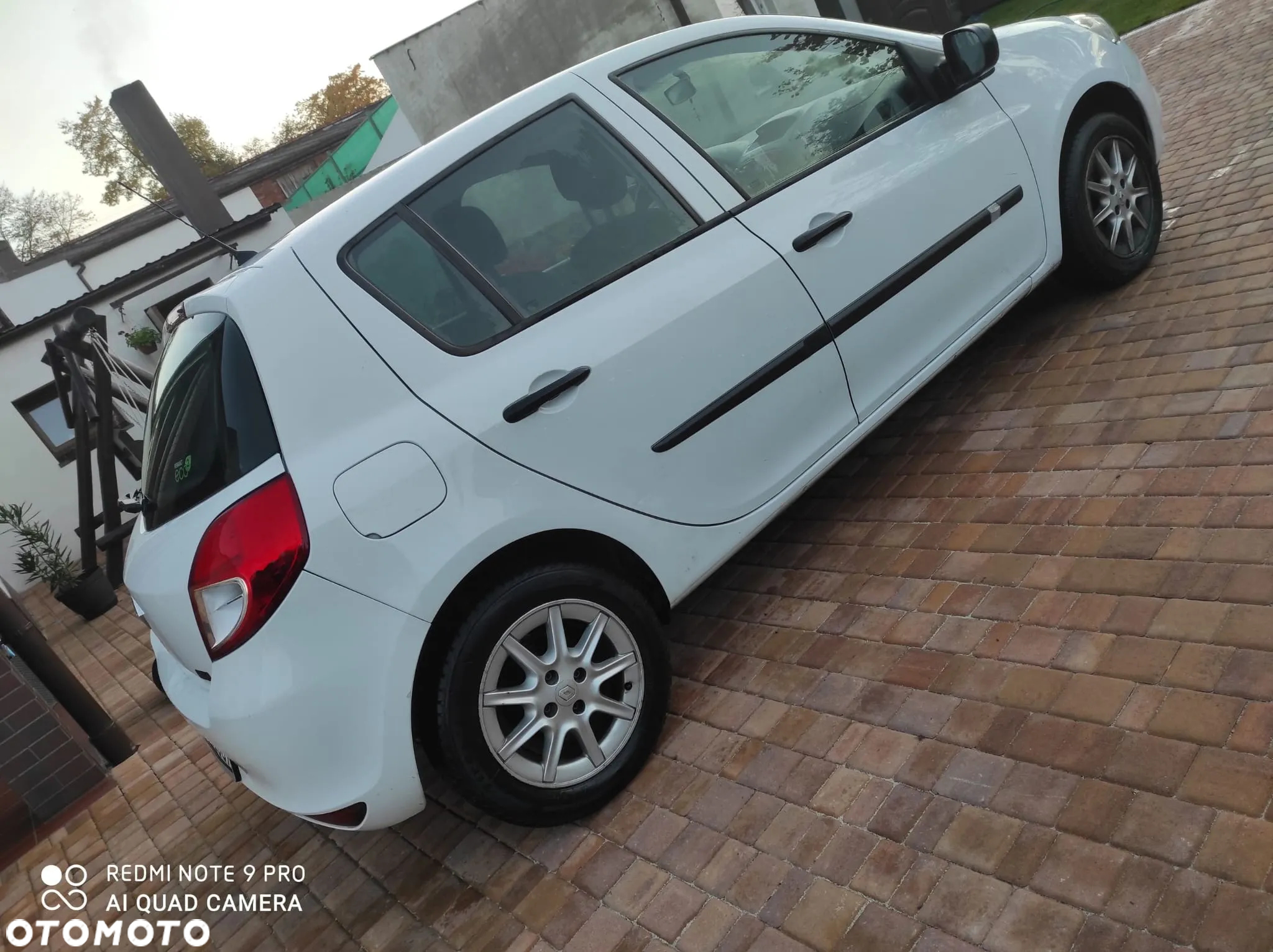 Renault Clio 1.5 dCi Authentique - 4