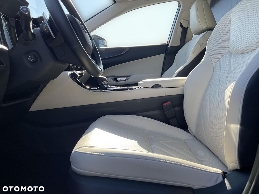 Lexus NX 350h Omotenashi AWD - 10