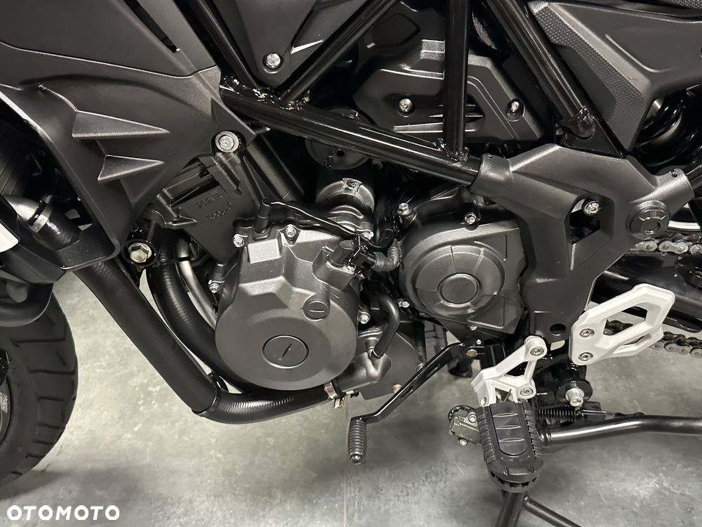 Benelli TRK 502X - 37