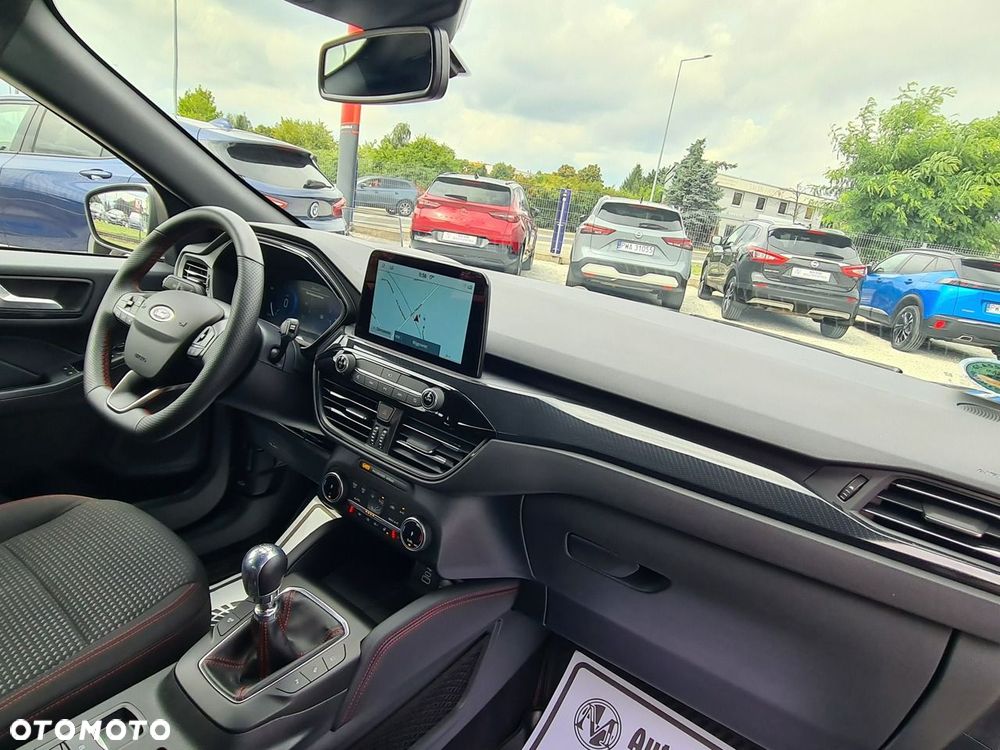 Ford Kuga 1.5 EcoBoost ST-LINE - 39