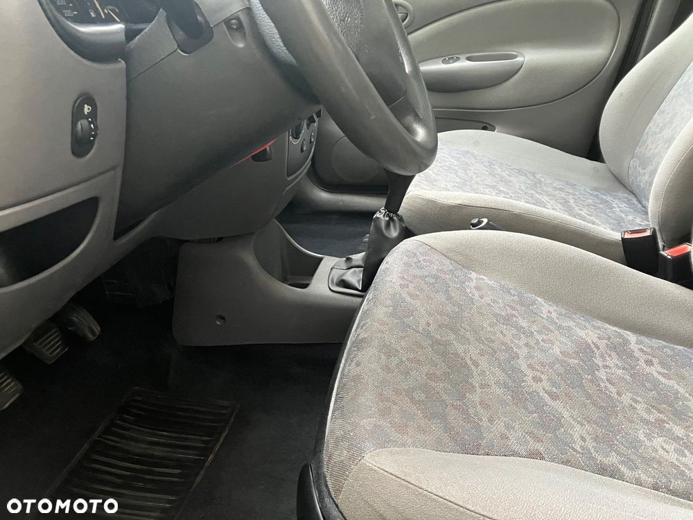 Ford Fiesta - 8