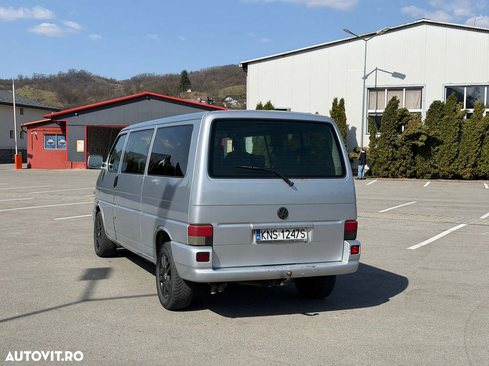 Volkswagen Caravelle - 4