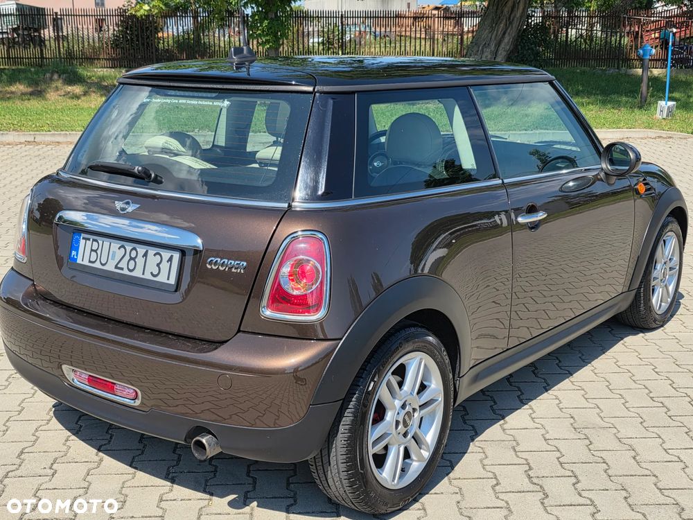 MINI Cooper Standard - 4