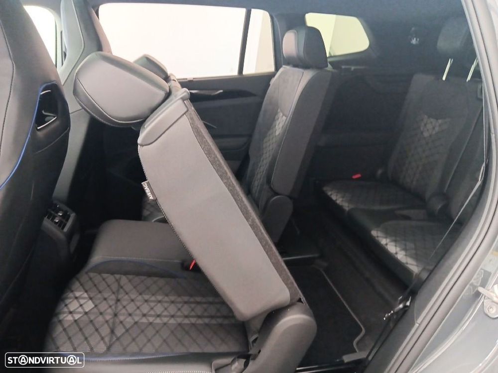 VW Tayron 2.0 TDI R-Line DSG - 34