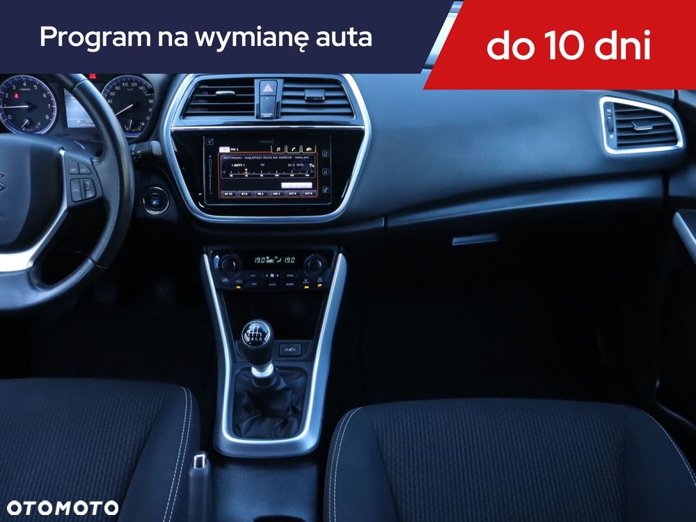 Suzuki SX4 S-Cross - 10