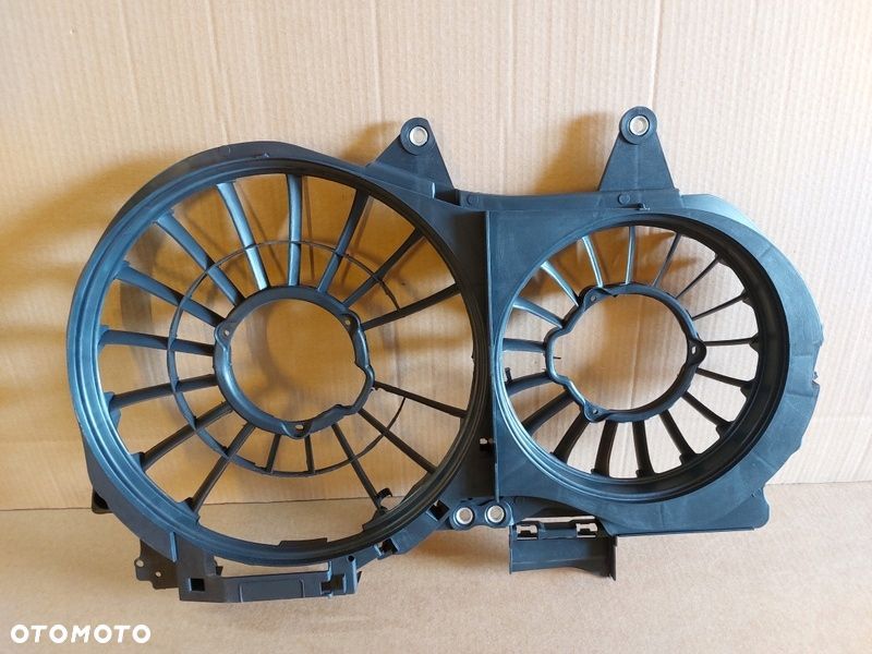 AUDI A4 B6 B7 EXEO OBUDOWA WENTYLATOR 1.8 T 1.9 2.0 TDI 8E0121205AB, 8E0121205AK, 8E0121207C, 8E0121207F - 1