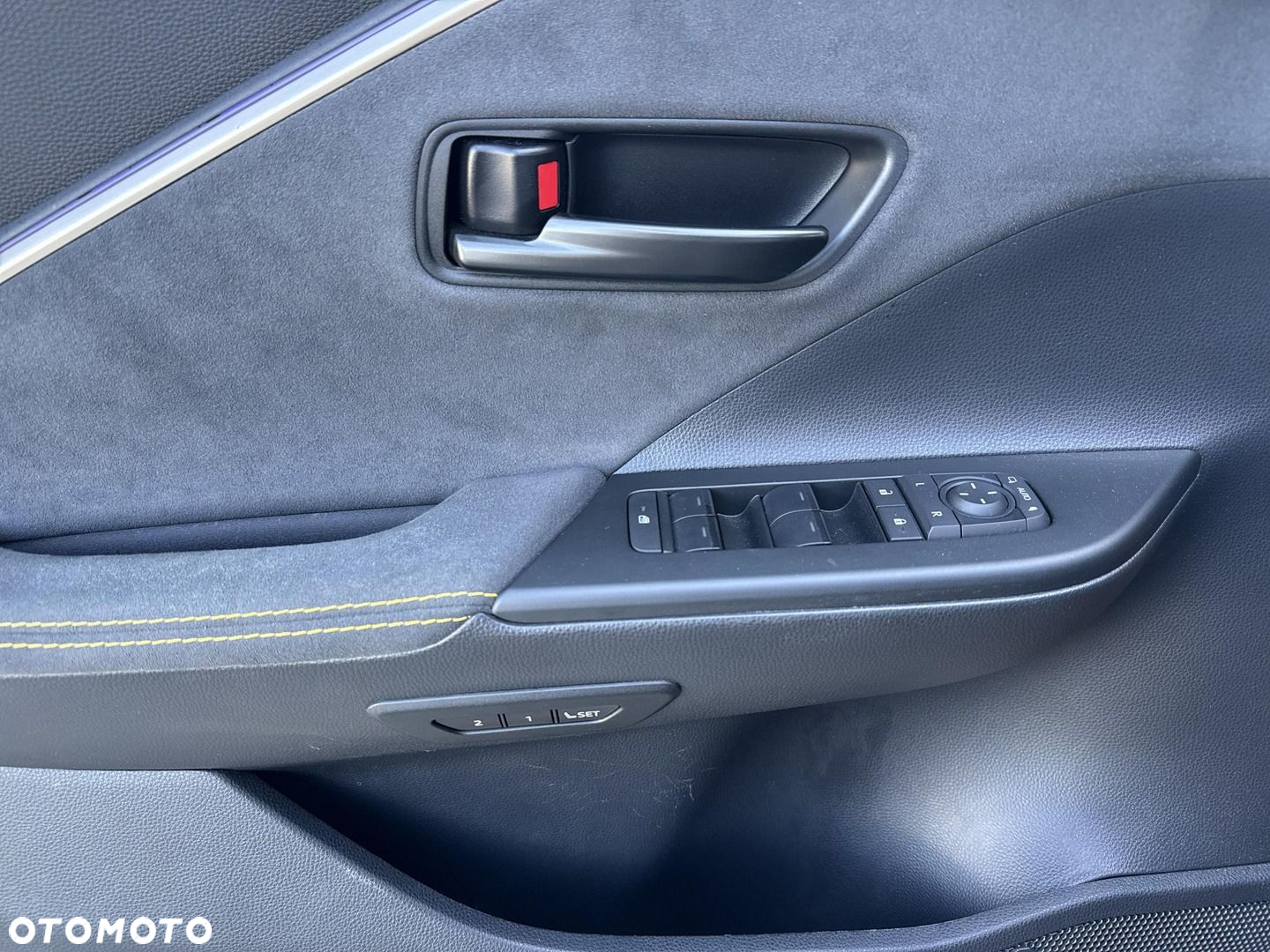 Toyota C-HR 2.0 Hybrid Dynamic Force Executive Premiere Edition - 18