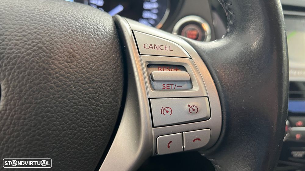 Nissan Qashqai 1.2 DIG-T N-Connecta RS+PS 18 - 30
