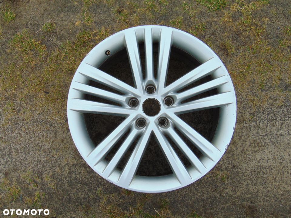 ORYGINALNE felgi aluminiowe 18 3T0601025T 3T0601025HE 7,5Jx18H2 , ET46 Skoda Superb 3T0 2 II 08-15r - 4