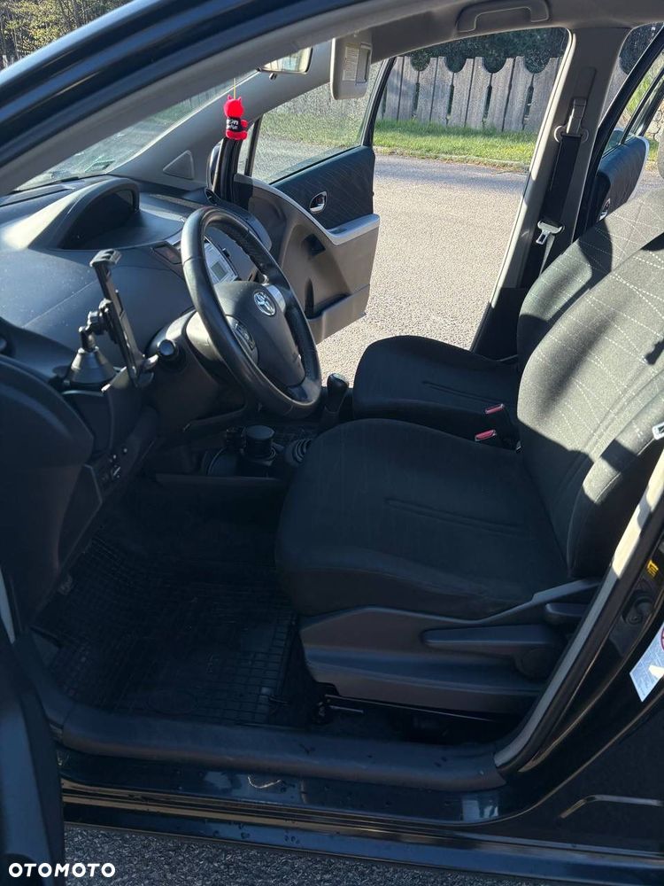 Toyota Yaris 1.3 Luna - 6