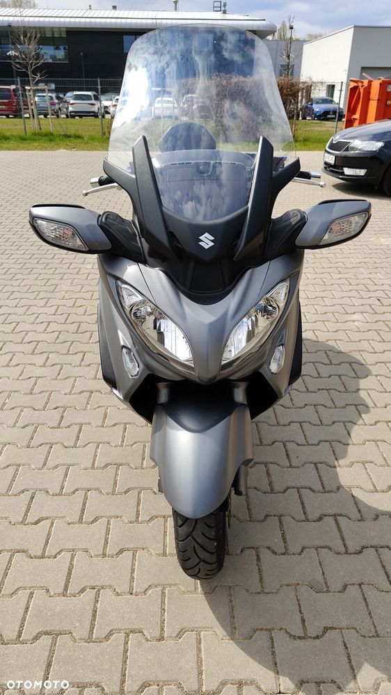 Suzuki Burgman - 1