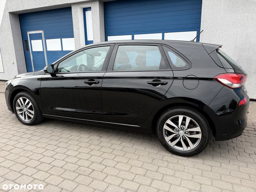 Hyundai i30 blue 1.6 CRDi Style - 5