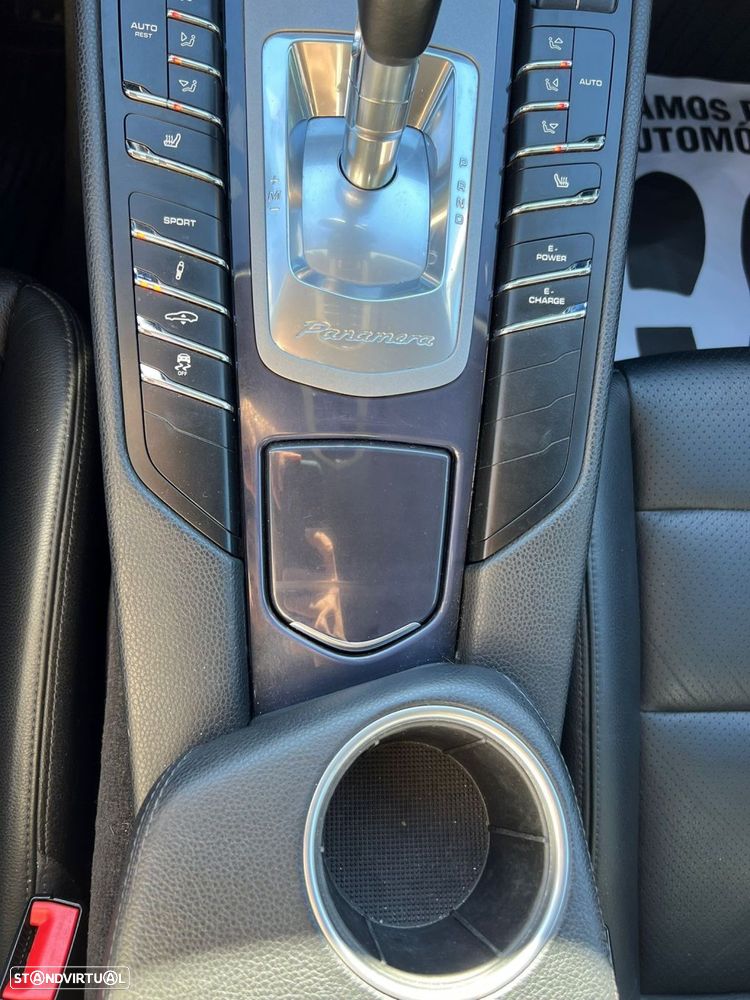 Porsche Panamera - 37