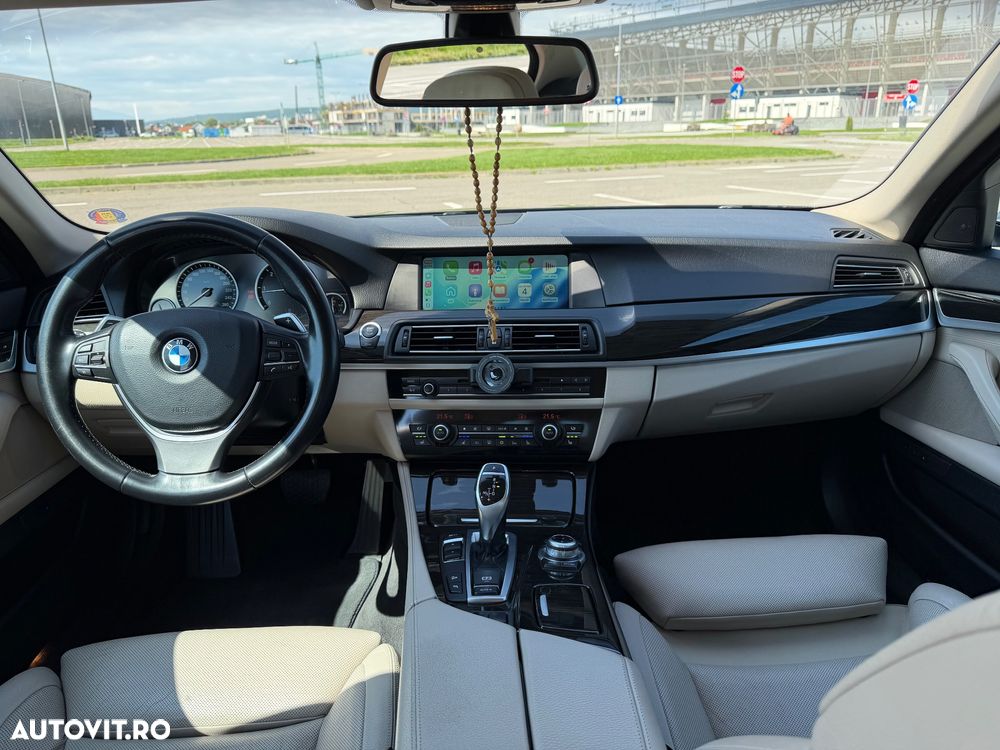 BMW Seria 5 525d xDrive AT - 8