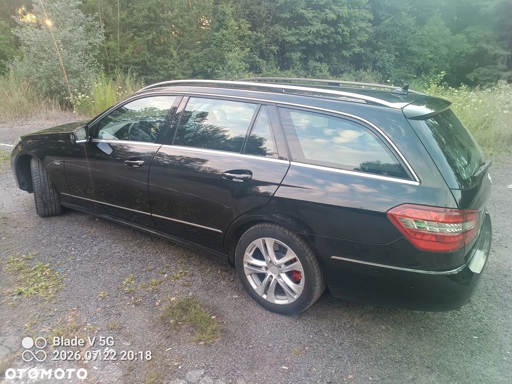 Mercedes-Benz Klasa E 200 CGI BlueEffICIENCY - 4