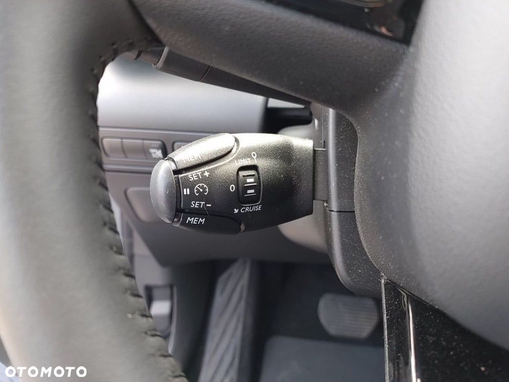 Citroën C3 Aircross 1.2 PureTech Plus S&S EAT6 - 18
