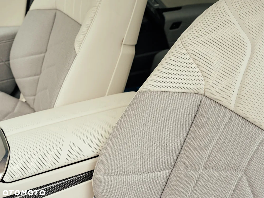 BMW Seria 7 - 12