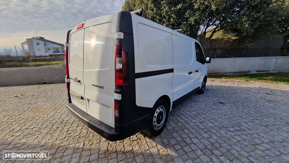 Renault Trafic 2.0 dci - 5