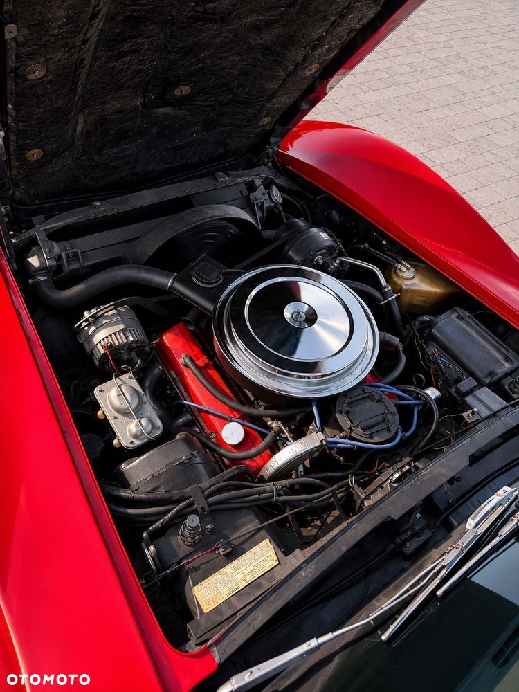 Chevrolet Corvette - 3