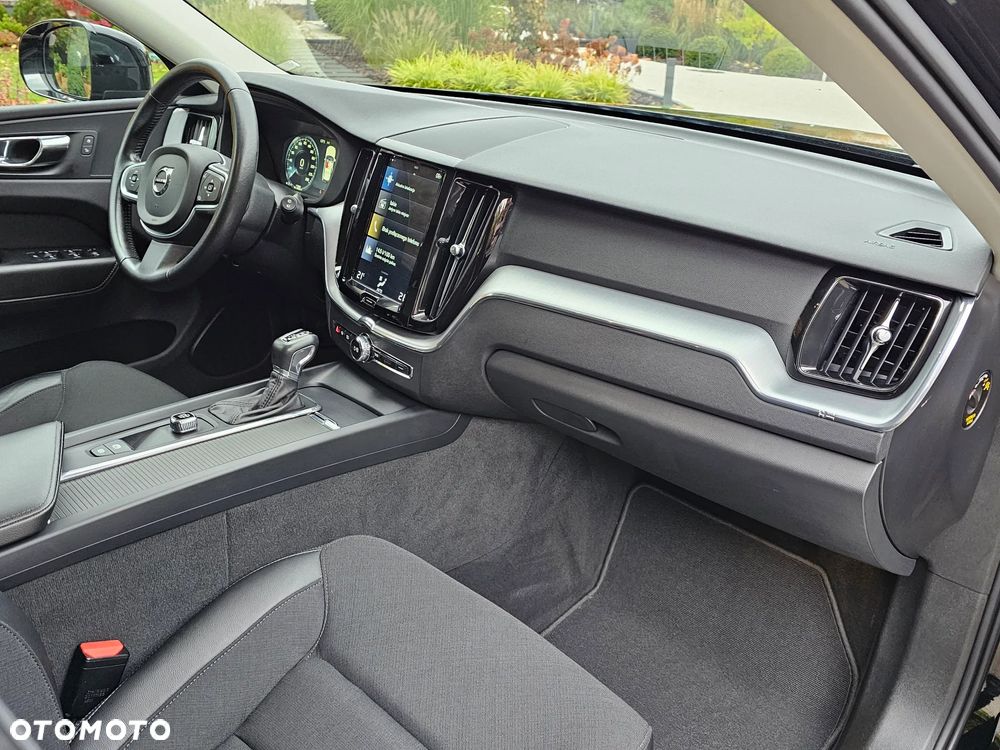 Volvo XC 60 D4 SCR AWD Momentum - 18