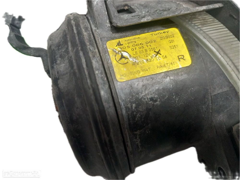 Farol Nevoeiro Mercedes-Benz E-Class (W212) - 3