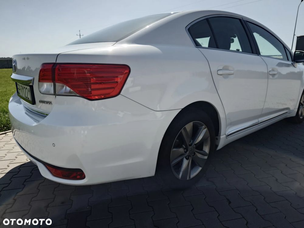 Toyota Avensis 1.8 Premium - 5