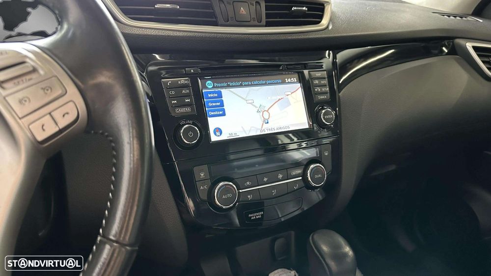 Nissan Qashqai 1.6 dCi Tekna Premium +Xtronic - 17