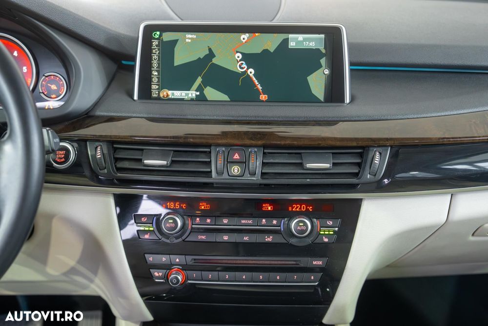 BMW X5 xDrive30d - 22