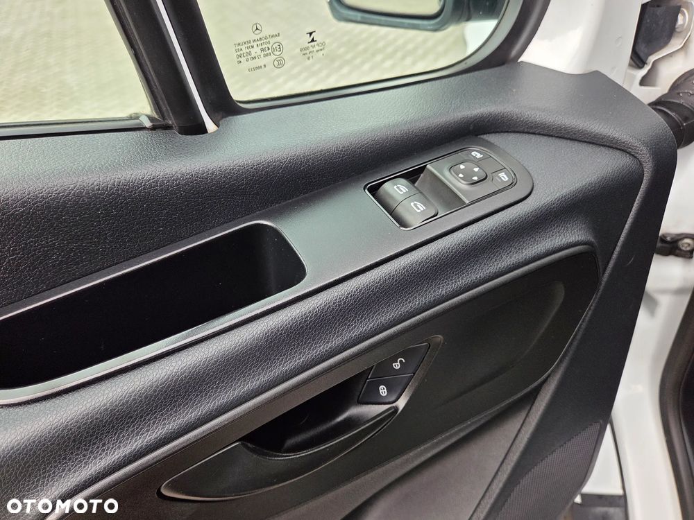 Mercedes-Benz Sprinter - 15