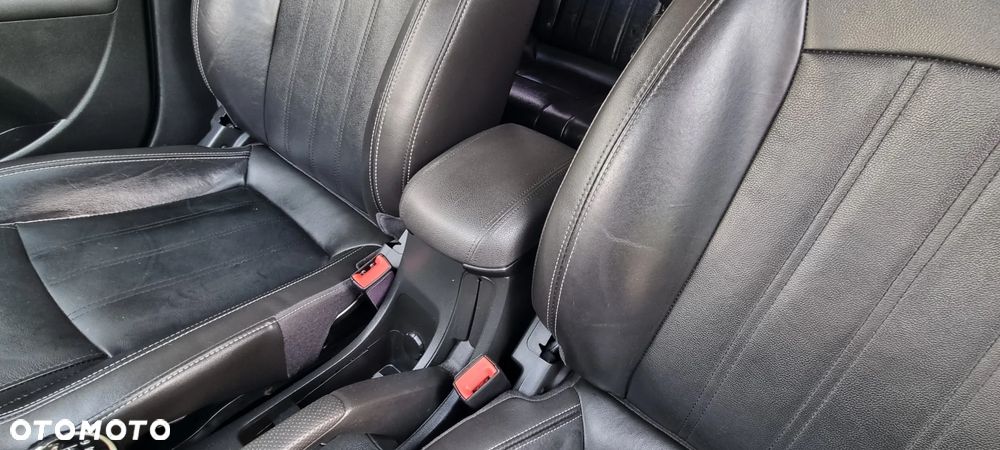 Chevrolet Cruze 1.4T LTZ+ - 23
