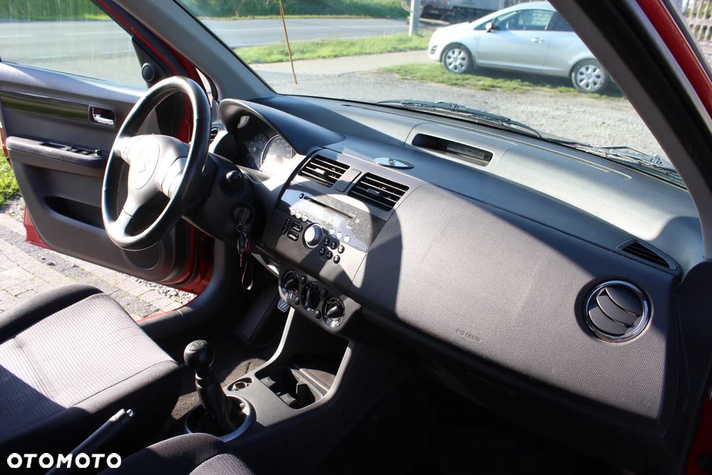 Suzuki Swift 1.3 Comfort - 23