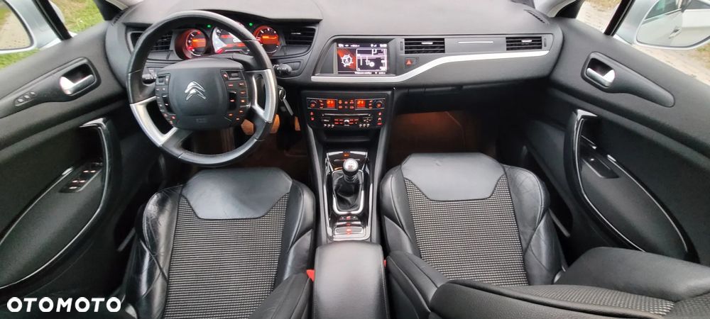 Citroën C5 Tourer HDi 165 FAP Exclusive - 9