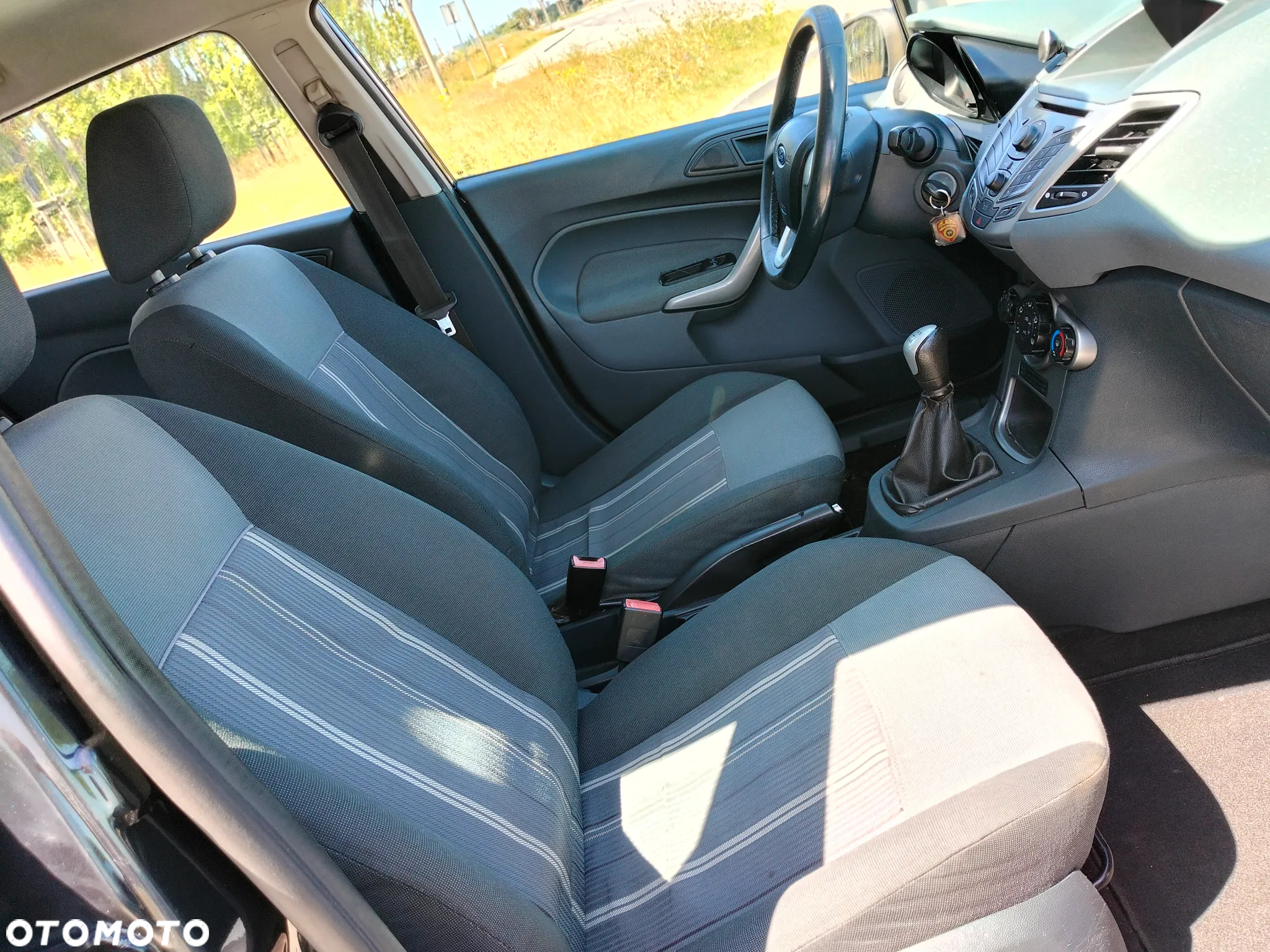 Ford Fiesta 1.4 TDCi Ambiente - 6